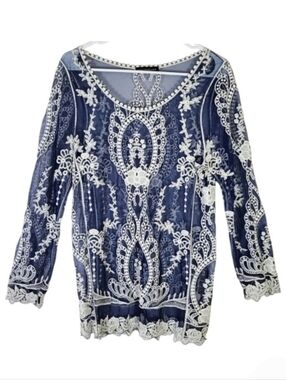 2154 * You Are Not Alone Mesh Embroidered Top Blue White Size M